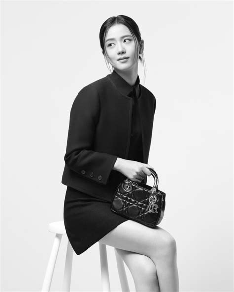 lady jisoo with dior|BLACKPINK's Jisoo Stars in New Dior Bag Campaign .